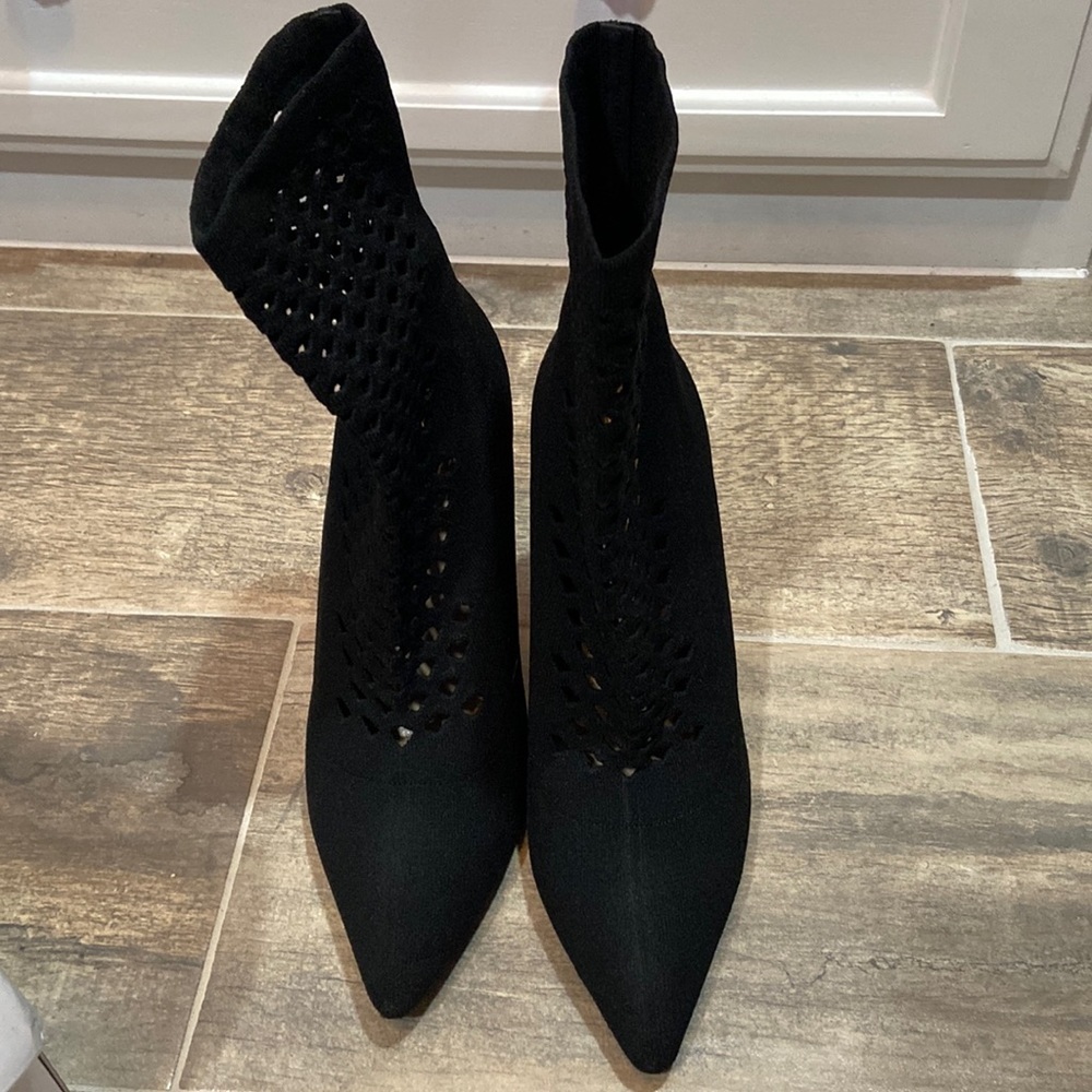 Heel boots